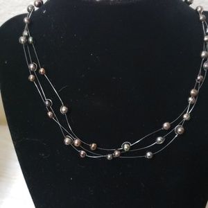 4 for $20🎀 Simple faux pearl like necklace